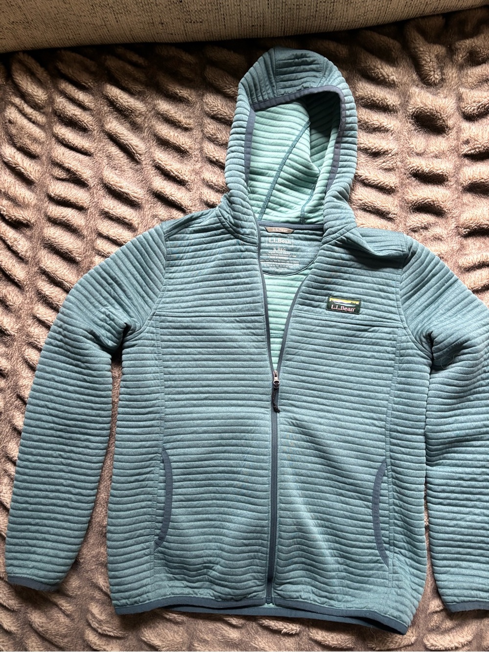 L.L. Bean Ribbed Hooded Puffer Jacket in Seafoam